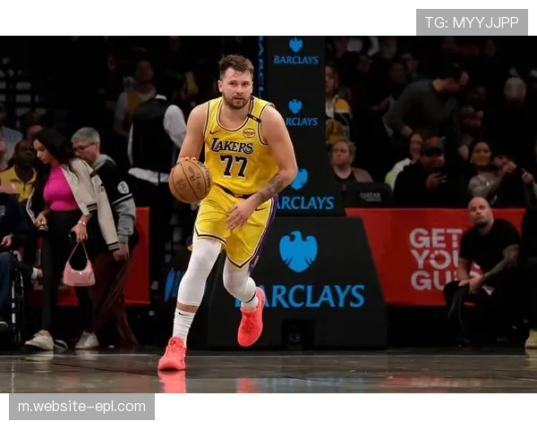 东契奇发文盛赞里夫斯狂砍51分高呼GOAT彰显顶级敬意